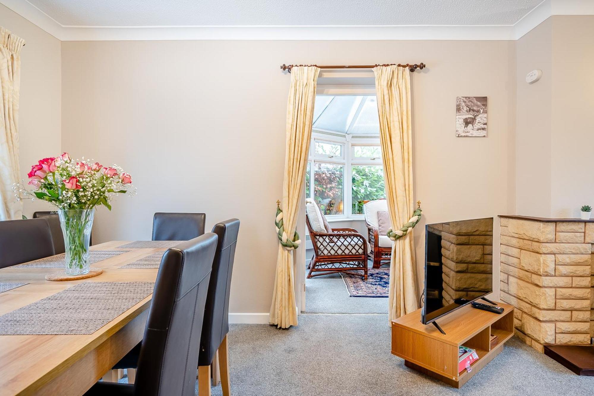 Elvington Cottage - Family-Friendly Cheerful House At The Heart Of The Cotswolds Bourton-on-the-Water ภายนอก รูปภาพ